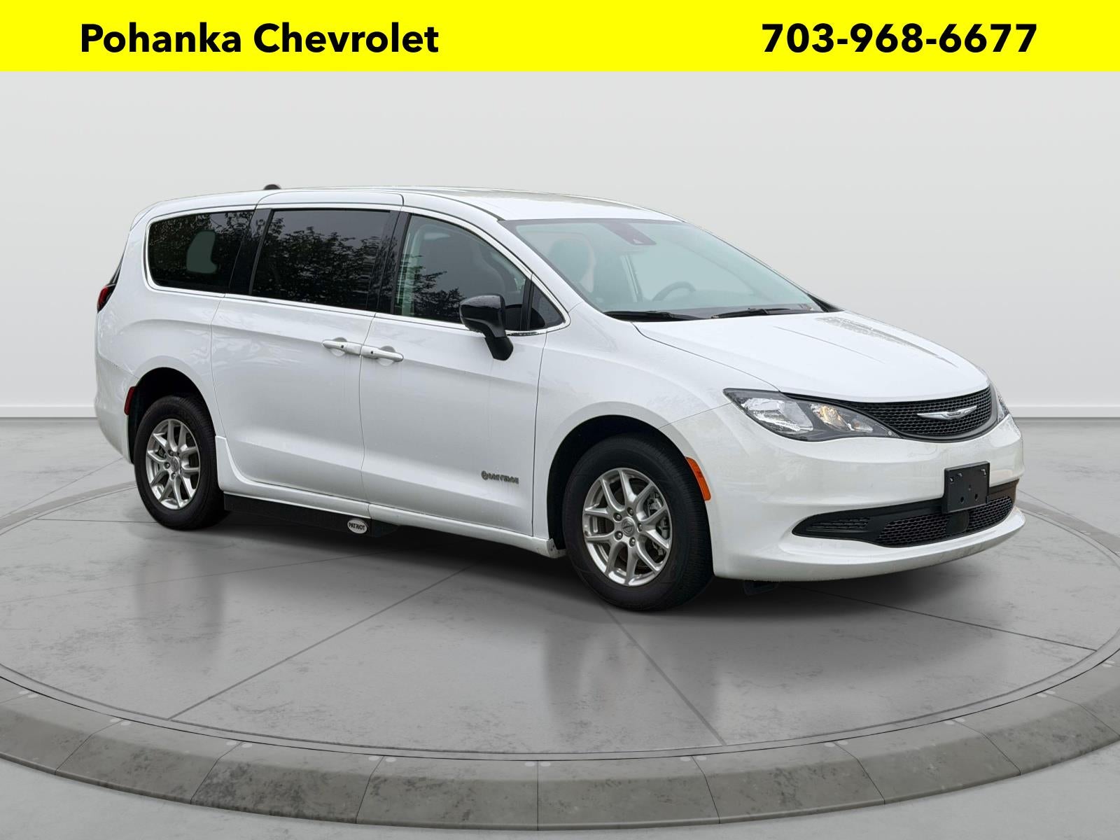 2024 Chrysler Voyager
